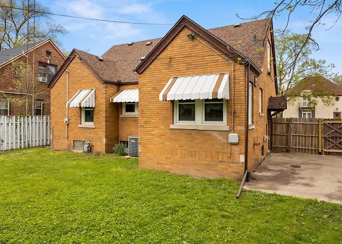 Tranquil 3 Bed Retreat Sleeps 7 Holiday home Peoria
