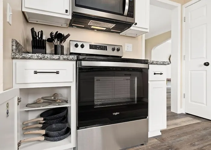 Holiday home Tranquil 3 Bed Retreat Sleeps 7 *
